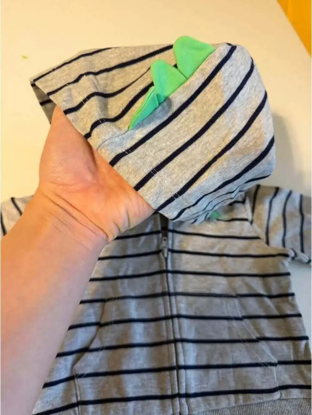 Baby Gap 6-12M Dinosaur Hoodie and Fleece Lined Pants Set
